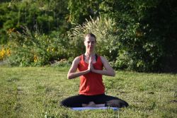 Sous les tilleuls, Yoga et traduction allemand